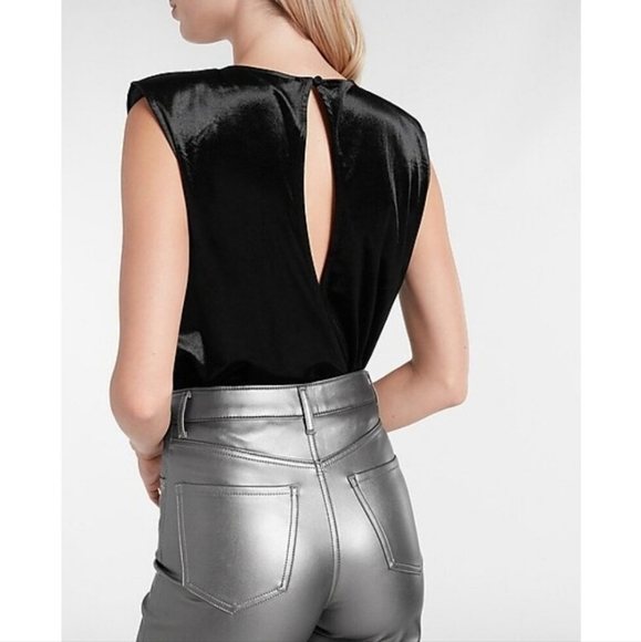 NWT Express Velvet Black Sleeveless Shoulder Pad strong shoulder Bodysuit XS - Picture 2 of 13